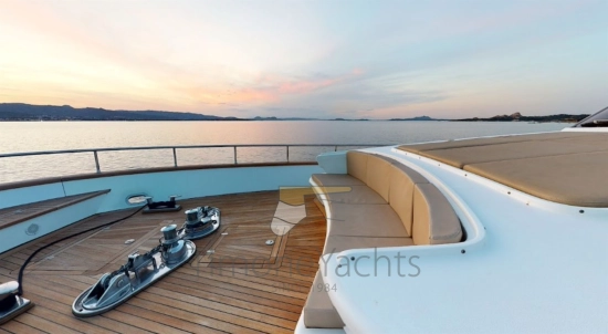 Cantieri di Pisa AKHIR 85 usado à venda