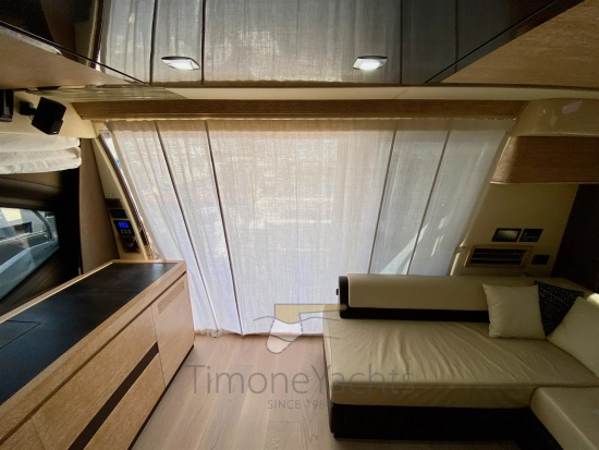 Azimut 64 fly usata in vendita