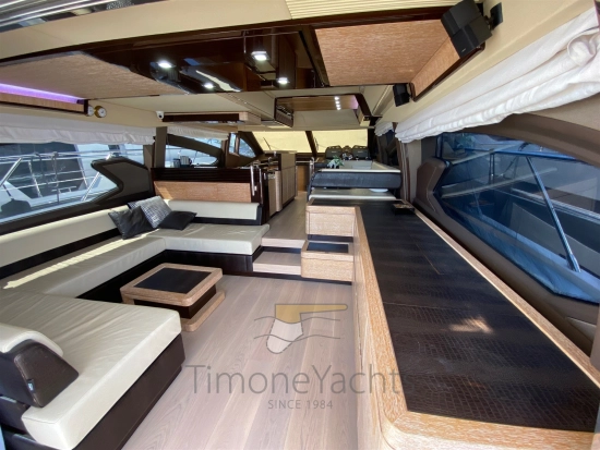 Azimut 64 fly usata in vendita