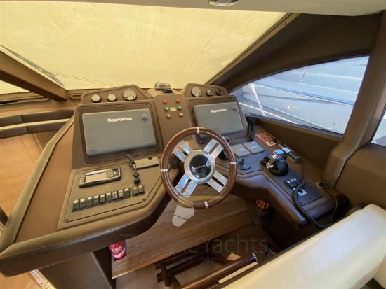 Azimut 64 fly usata in vendita