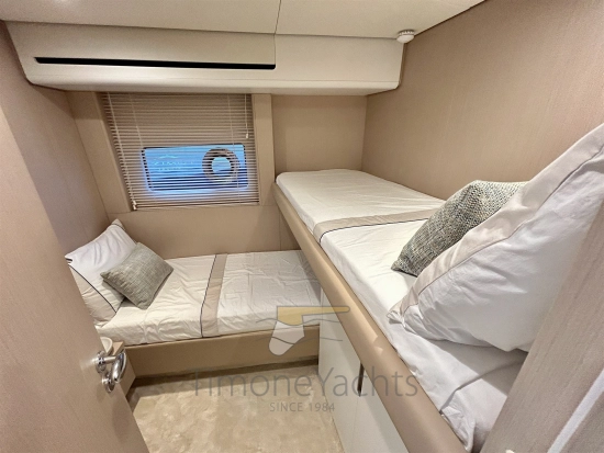 Azimut 68 flybridge usata in vendita