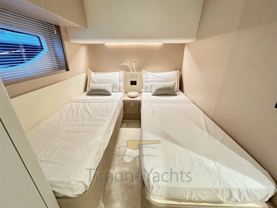 Azimut 68 flybridge usata in vendita