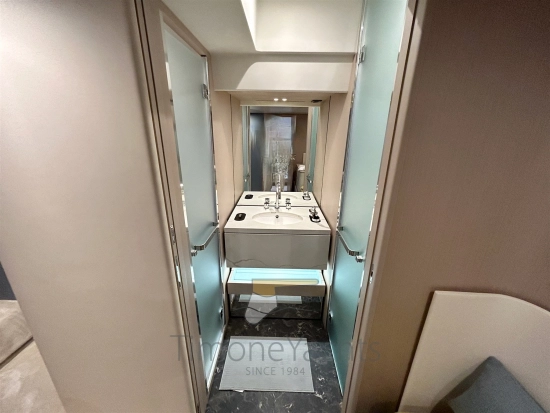 Azimut 68 flybridge usata in vendita