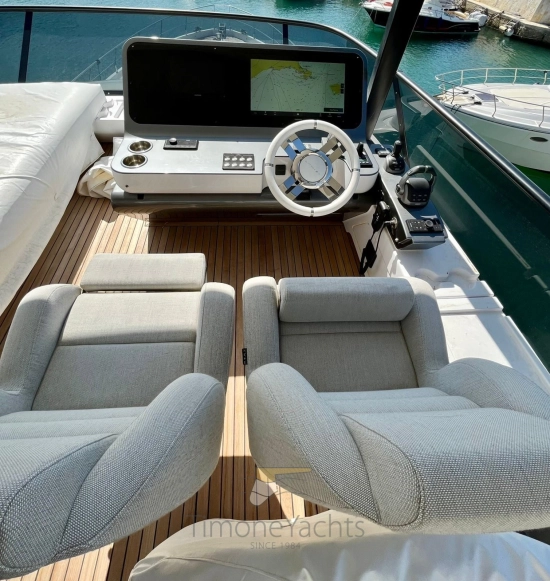 Azimut 68 flybridge usata in vendita