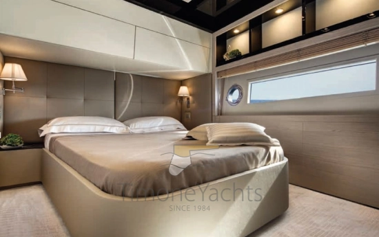 Azimut 80 Flybridge usado à venda