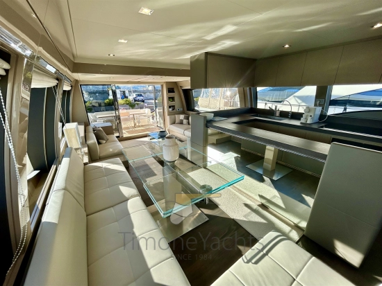 Ferretti 700 usata in vendita