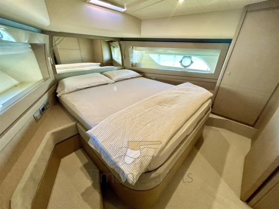 Ferretti 700 usata in vendita