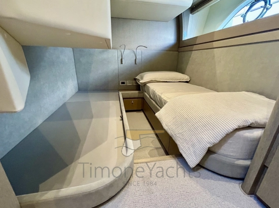 Ferretti 700 usata in vendita