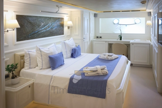 Custom Line Navetta 30 usado à venda