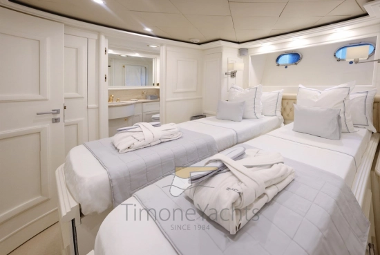 Custom Line Navetta 30 usado à venda