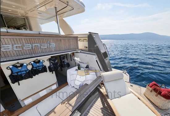 Custom Line Navetta 30 usado à venda