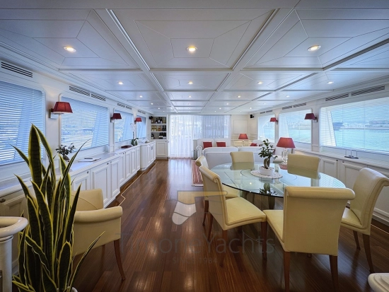 Custom Line Navetta 30 usado à venda