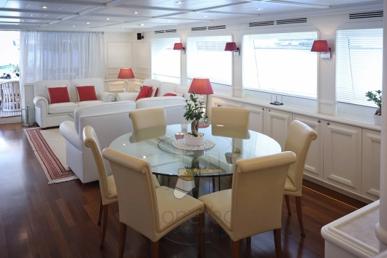 Custom Line Navetta 30 usado à venda
