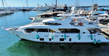 Benetti Delfino 93 usata in vendita