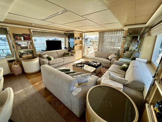 Benetti Delfino 93 usado à venda