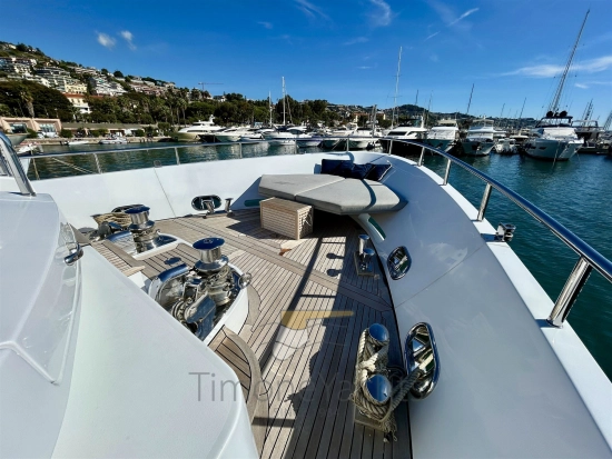 Benetti Delfino 93 usado à venda