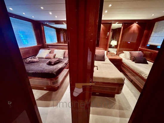 Overmarine Mangusta 80 usata in vendita