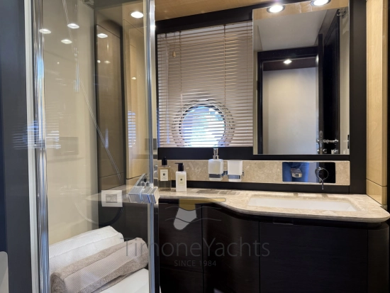 Azimut 66 Flybridge usata in vendita