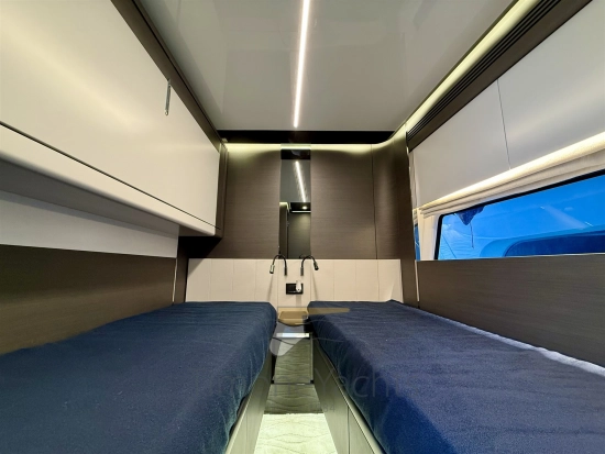 Azimut S8 usado à venda