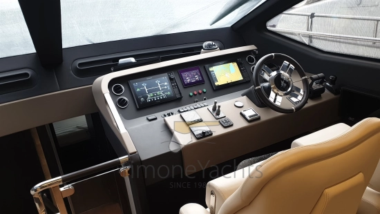 Azimut 66 Flybridge usata in vendita