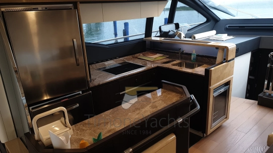 Azimut 66 Flybridge usata in vendita