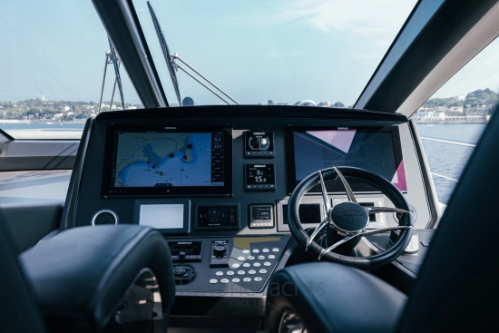 Sunseeker 74 Sport Yacht usado à venda