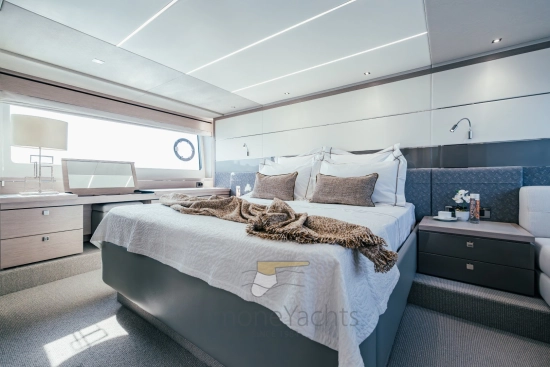 Sunseeker 74 Sport Yacht usado à venda