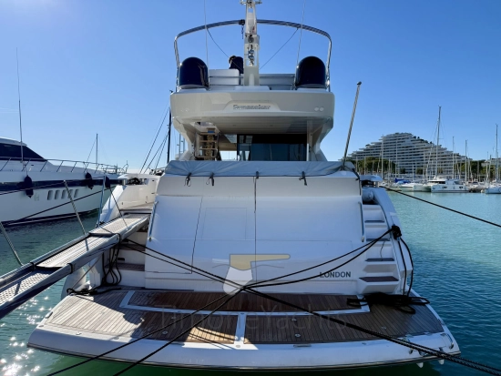 Sunseeker 74 Sport Yacht usado à venda