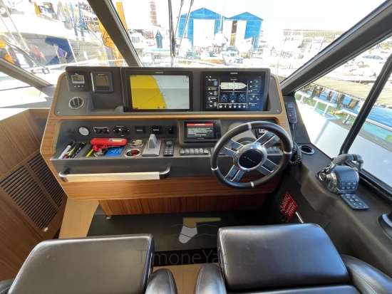 Azimut Magellano 66 usata in vendita
