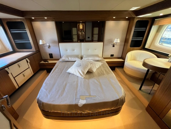 Azimut Magellano 66 usata in vendita