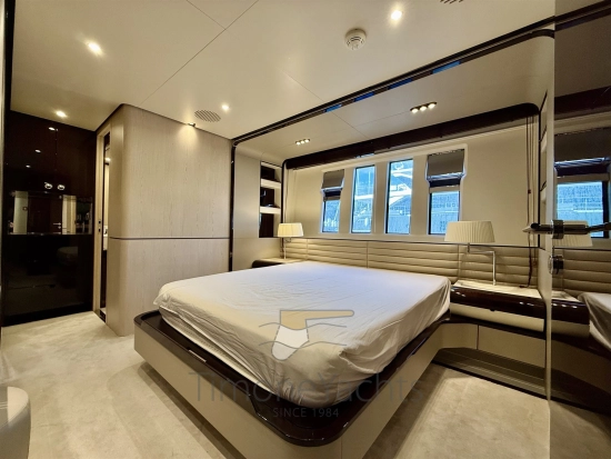 Azimut 95 RPH usado à venda
