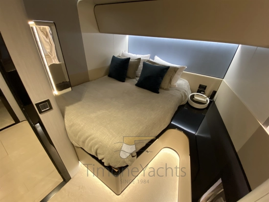 Azimut Grande 27 m usata in vendita