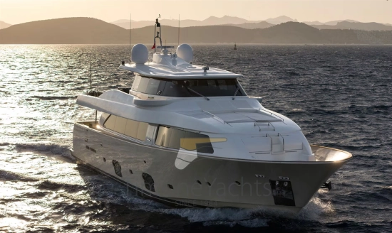 Custom Line Navetta 26 usado à venda