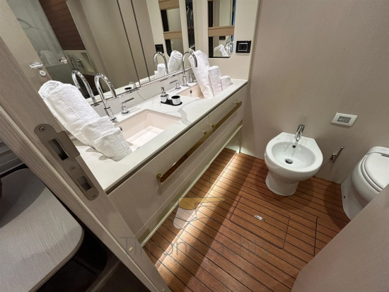 Azimut 78 Flybridge usata in vendita