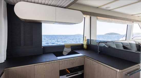 Azimut Magellano 60 usata in vendita