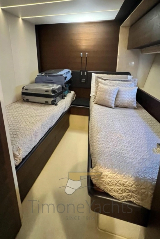 Azimut 72 Flybridge usado à venda