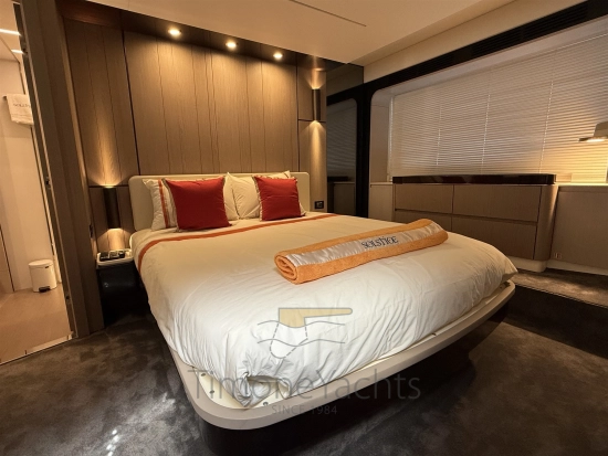 Azimut 72 Flybridge usata in vendita