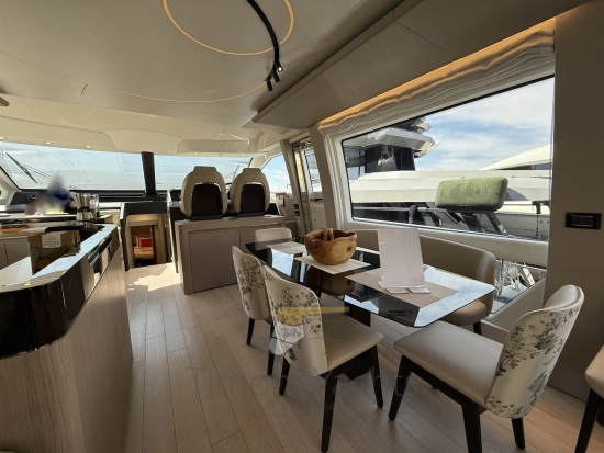 Azimut 72 Flybridge usata in vendita