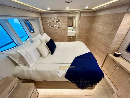 Custom Line Navetta 33 usata in vendita