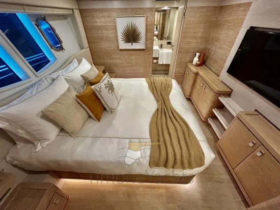 Custom Line Navetta 33 usata in vendita