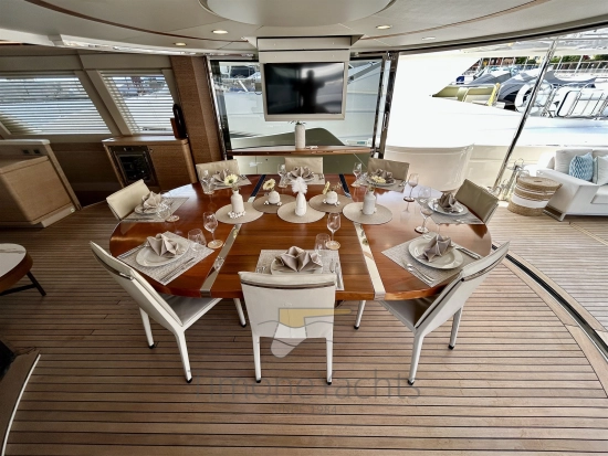 Custom Line Navetta 33 usata in vendita