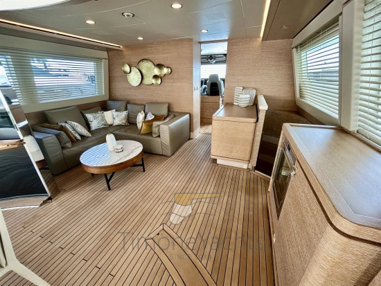 Custom Line Navetta 33 usata in vendita