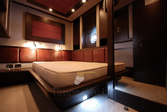 Azimut 86S usado à venda