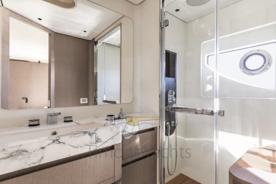 Azimut Grande 26 m nuova in vendita