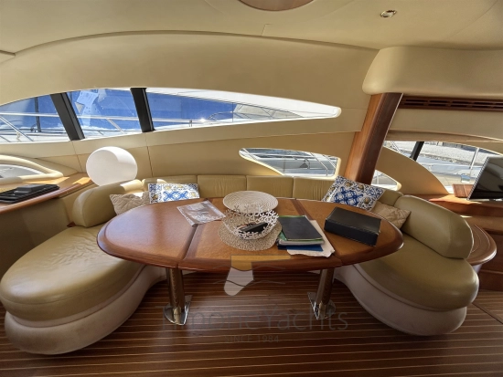 Azimut 62 Evo usado à venda