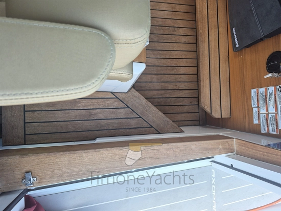 Axopar 28 Cabin usado à venda