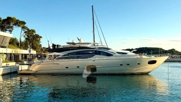 Pershing 82 usata in vendita