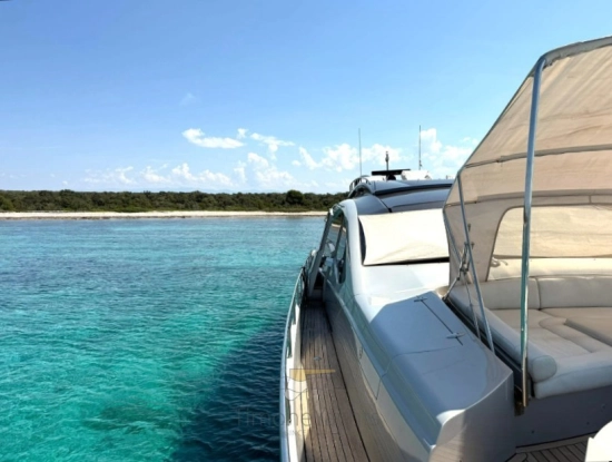 Pershing 82 usata in vendita