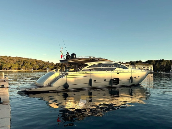 Pershing 82 usata in vendita