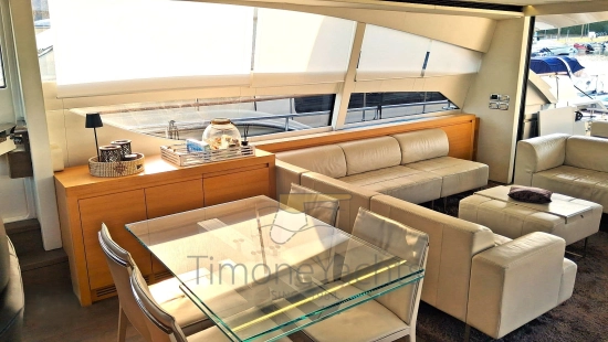 Pershing 82 usata in vendita